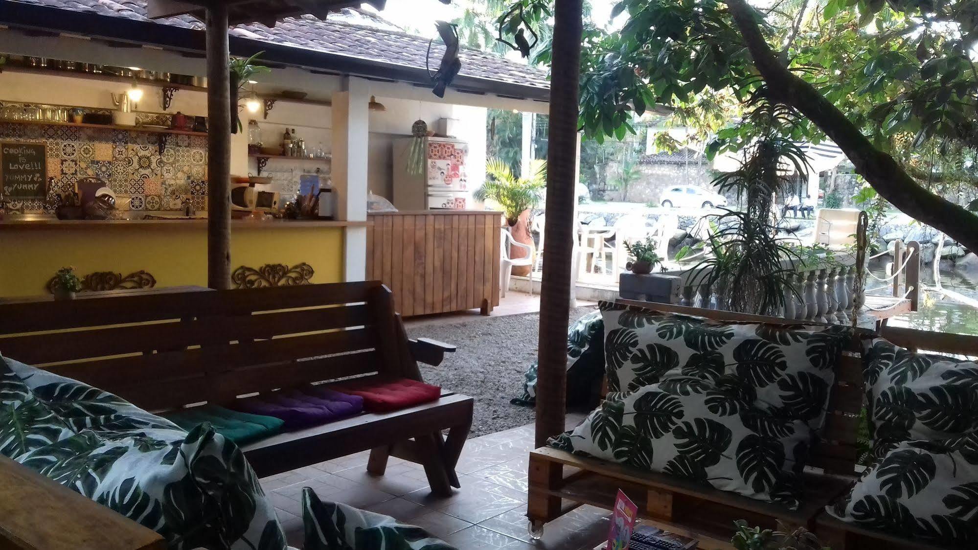 Maracuja Hostel Araquari Exteriör bild